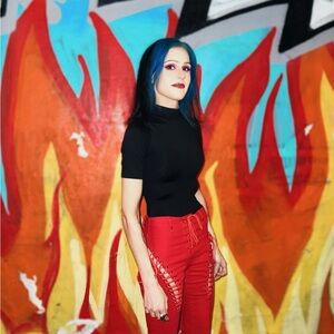 Meet your Posher, Abra